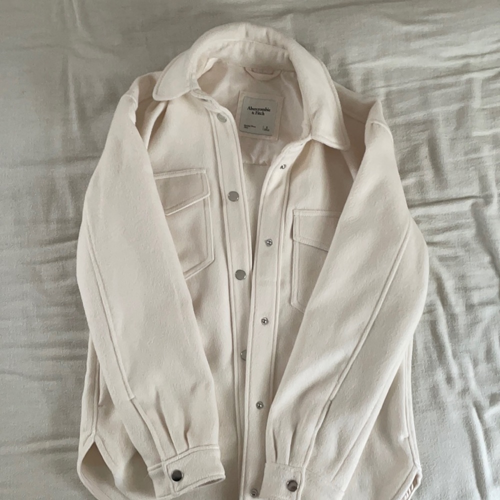 Abercrombie & Fitch cream shacket